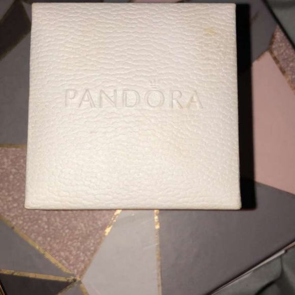 Earrings - Picture 5 of 6